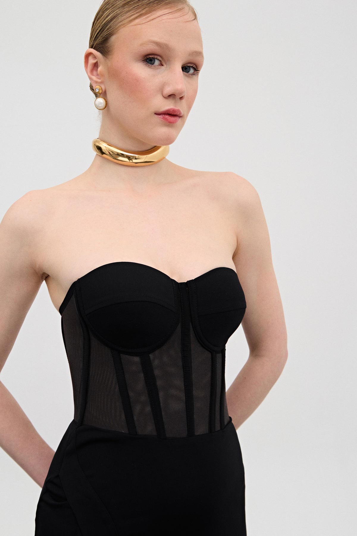 Nadia Siyah Korse Uzun Elbise