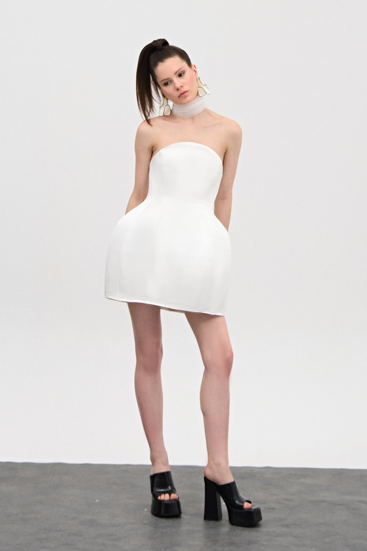 Loz Beyaz Mini Elbise