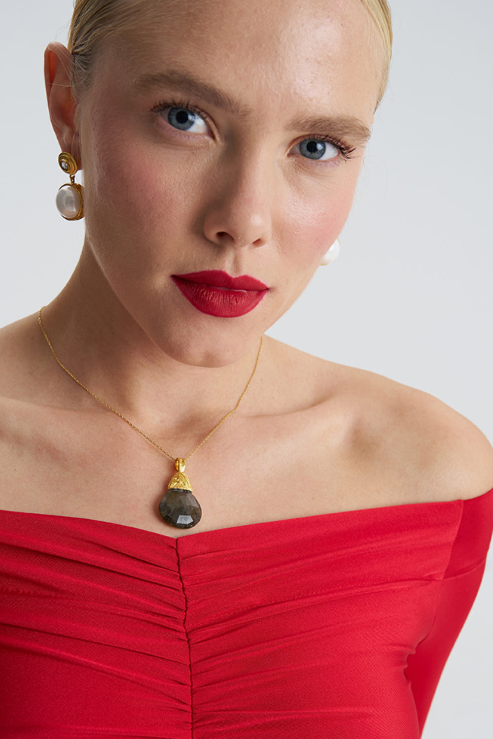 Labradorite Gold Necklace