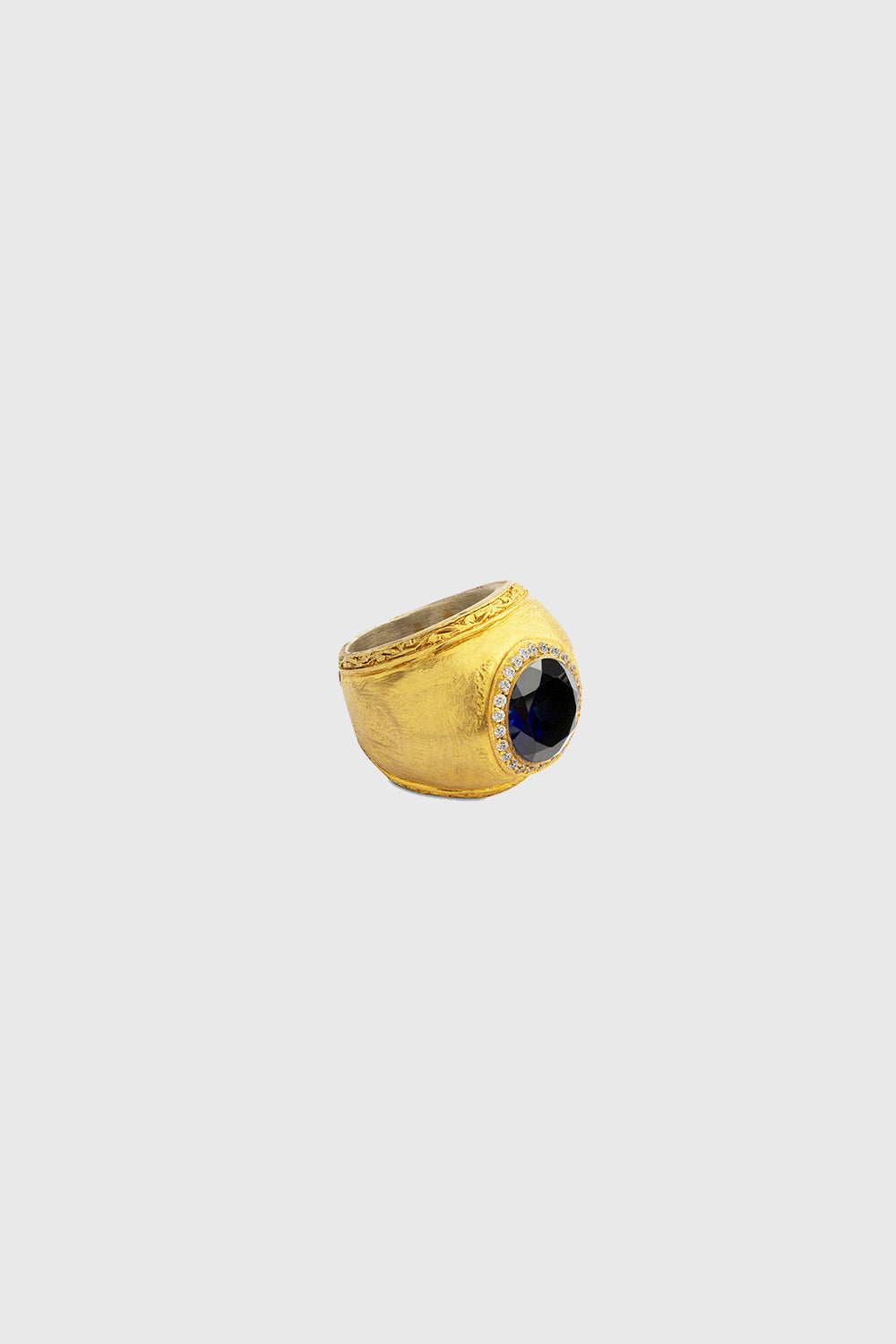 Saphhire Gold Ring