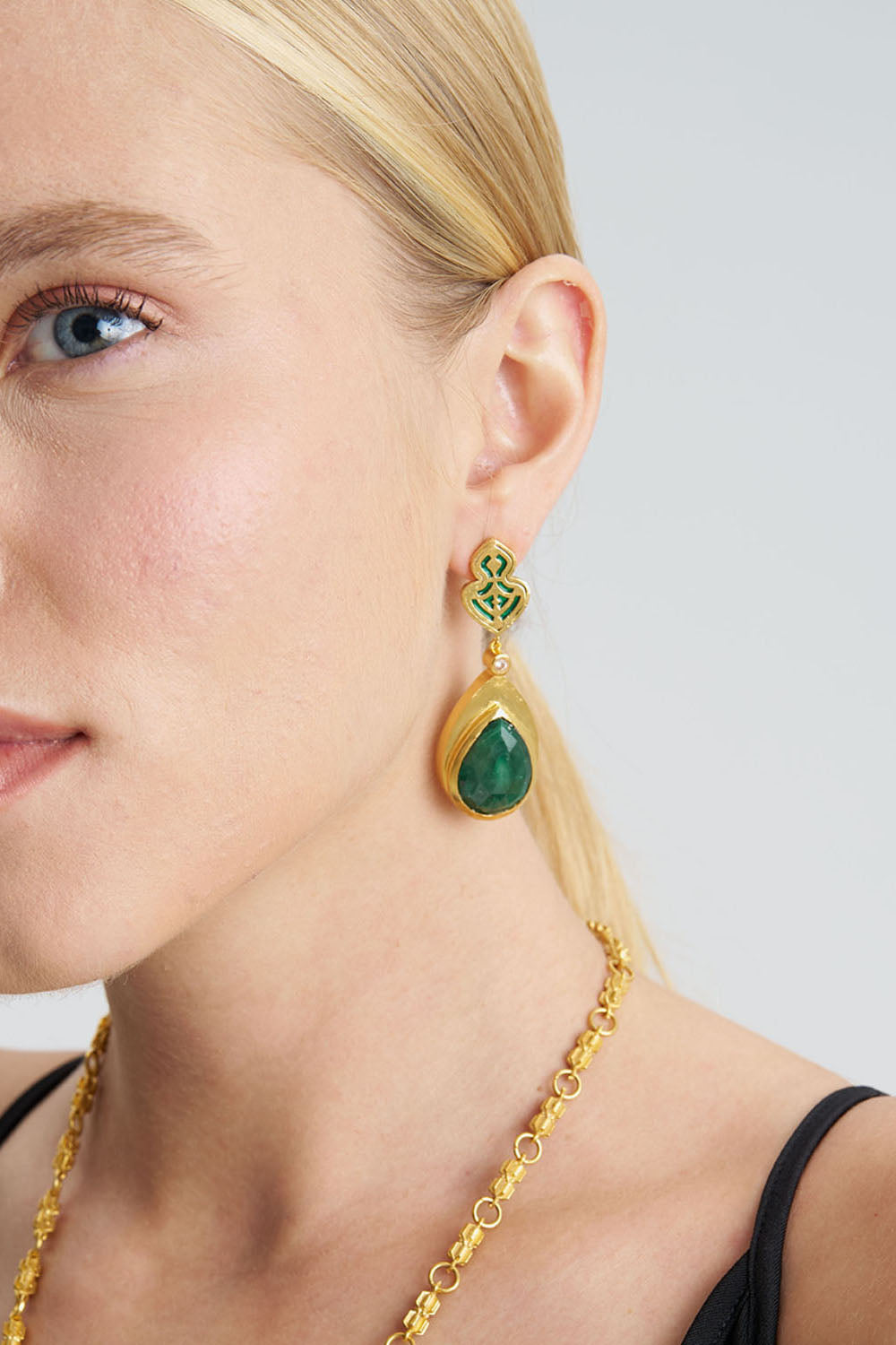 Emerald Gold Earring