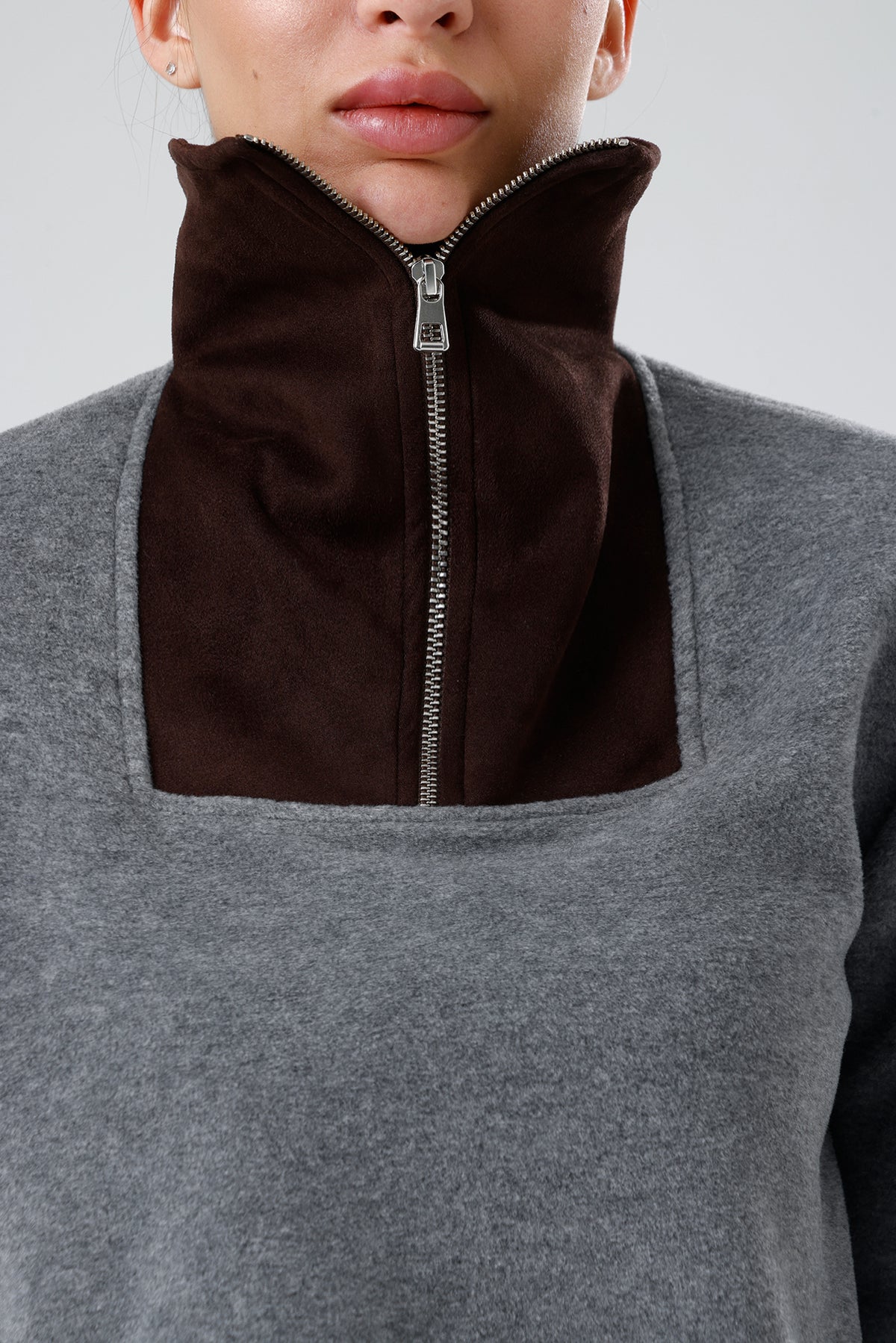 Mila Gri Süet Yaka Sweatshirt